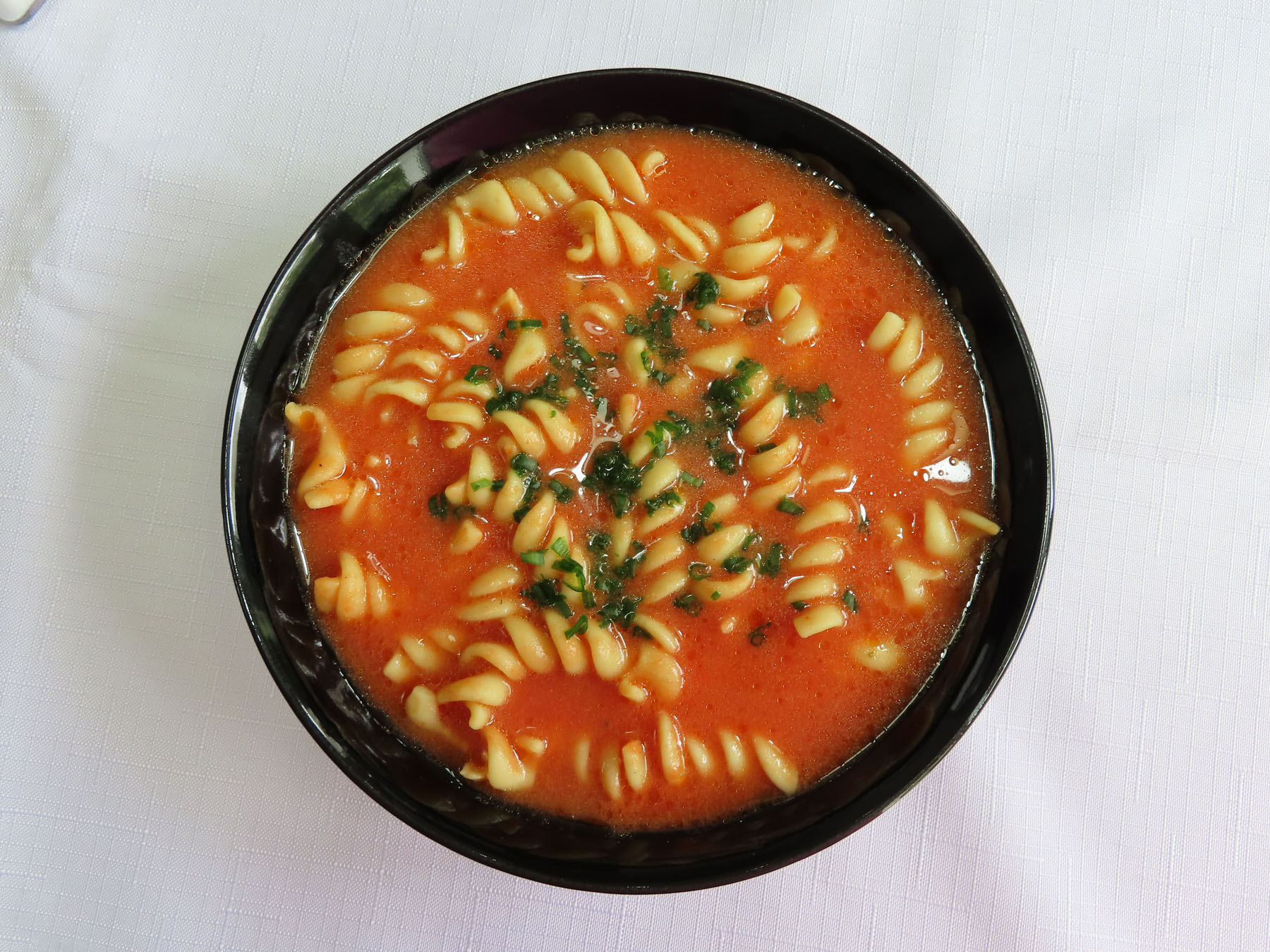 томатний суп з макаронами